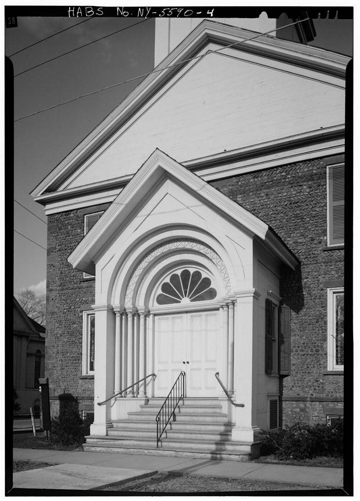 115603pv Front Detail